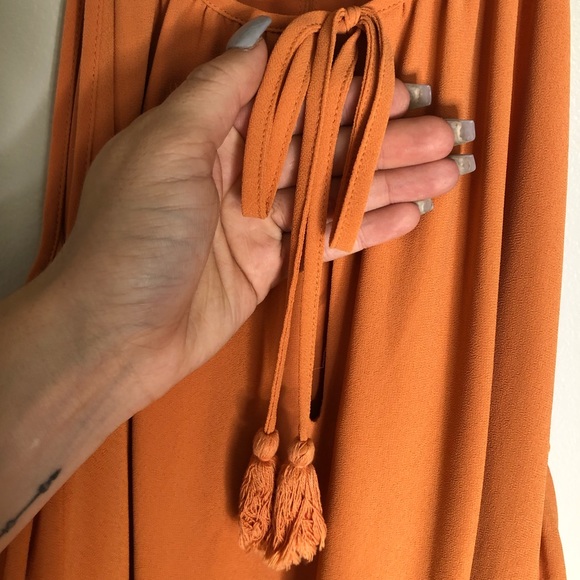 🌿Peach Cold Shoulder Dress - Picture 5 of 6